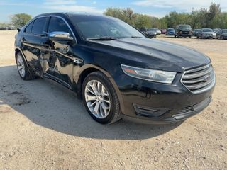 2018 Ford Taurus Limited - Exterior Front Right Corner Image