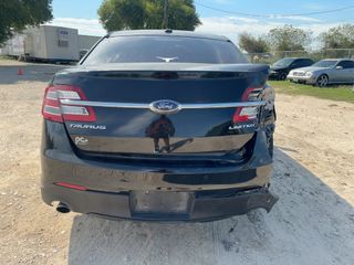 2018 Ford Taurus Limited - Exterior Rear Center Image