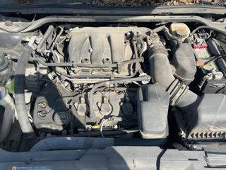 2018 Ford Taurus Limited - Engine Compartment Image