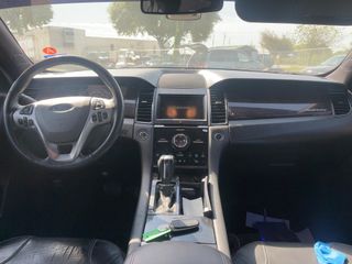 2018 Ford Taurus Limited - Interior Full Dashboard Image