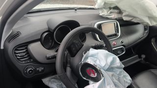 2016 FIAT 500X Trekking Plus - Interior Full Dashboard Image