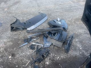 Vehicle Parts Image #2