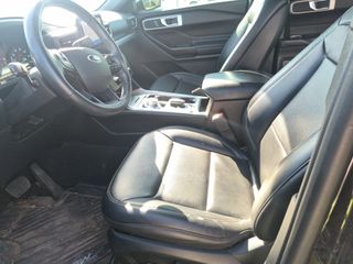 2020 Ford Explorer XLT - Interior Front Seat Image