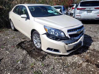 2013 Chevrolet Malibu ECO - Exterior Front Right Corner Image