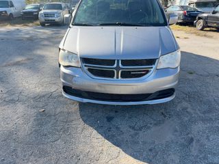 2013 Dodge Grand Caravan SXT - Exterior Front Center Image