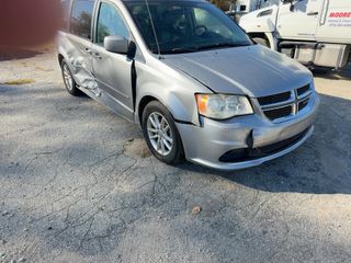 2013 Dodge Grand Caravan SXT - Exterior Front Right Corner Image