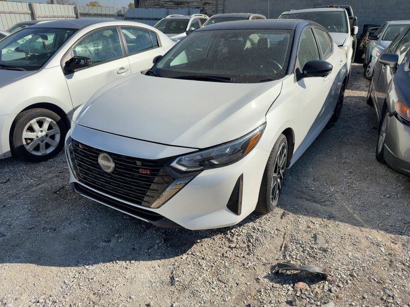 2025 Nissan Sentra SR - Exterior Front Left Corner Image