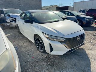 2025 Nissan Sentra SR - Exterior Front Right Corner Image