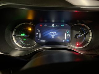 2018 Chrysler Pacifica Hybrid Hybrid Limited - Interior Full Dashboard Image