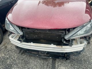 2018 Chrysler Pacifica Hybrid Hybrid Limited - Primary Damage Straight On Image