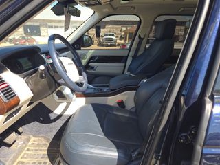2020 Land Rover Range Rover P525 HSE - Interior Front Seat Image
