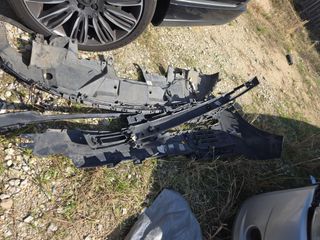 Vehicle Parts Image #3