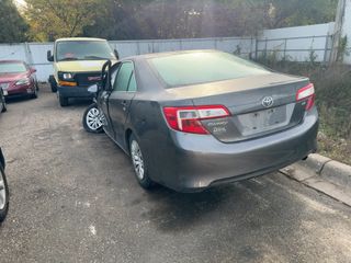 2013 Toyota Camry SEL - Exterior Rear Left Corner Image