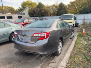 2013 Toyota Camry SEL - Exterior Rear Right Corner Image