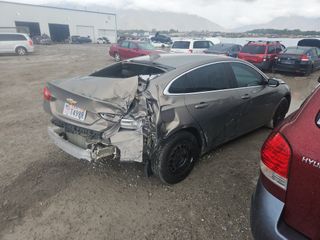 2017 Chevrolet Malibu LT - Exterior Rear Right Corner Image