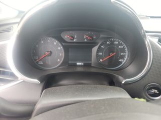 2017 Chevrolet Malibu LT - Interior Instrument Cluster / Odometer Image