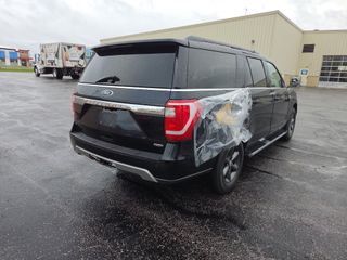 2021 Ford Expedition XLT - Exterior Rear Right Corner Image