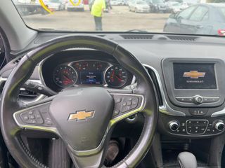 2022 Chevrolet Equinox Premier - Interior Full Dashboard Image