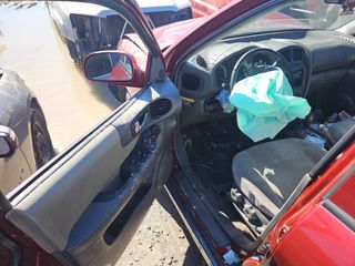 2005 Hyundai Santa Fe GLS - Driver's Front Door Image