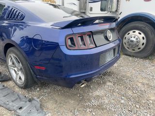 2014 Ford Mustang V6 Premium - Exterior Rear Left Corner Image