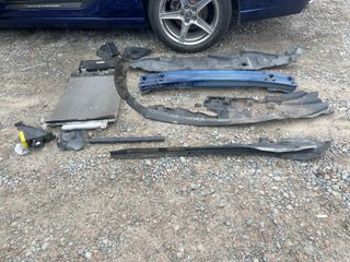 Vehicle Parts Image #3