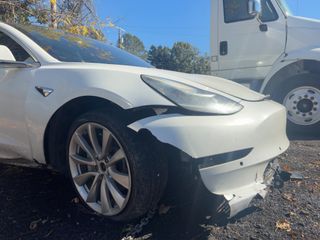 2018 Tesla Model 3 Long Range Battery - Primary Damage Left Image