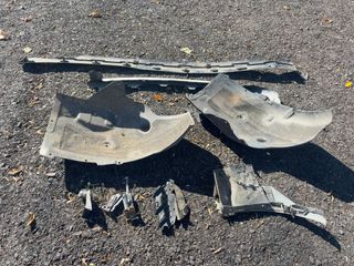 Vehicle Parts Image #3