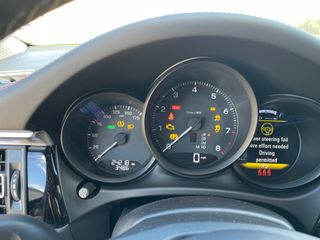 2024 Porsche Macan - Interior Instrument Cluster / Odometer Image