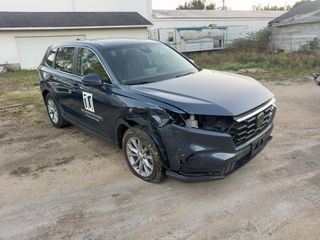 2025 Honda CR-V EX - Exterior Front Right Corner Image