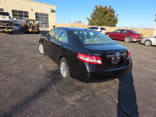 2011 Toyota Camry XLE - Exterior Rear Left Corner Image