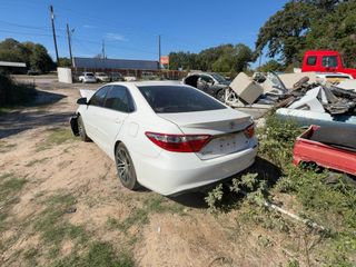 2017 Toyota Camry SE - Exterior Rear Left Corner Image