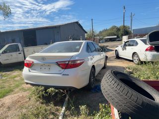 2017 Toyota Camry SE - Exterior Rear Right Corner Image