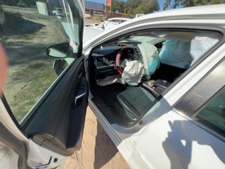 2017 Toyota Camry SE - Driver's Front Door Image