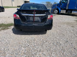 2015 Nissan Altima 2.5 SL - Exterior Rear Center Image