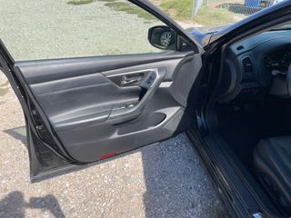 2015 Nissan Altima 2.5 SL - Driver's Front Door Image