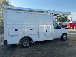 2025 Ford E-350 Cutaway - Exterior Side Passenger