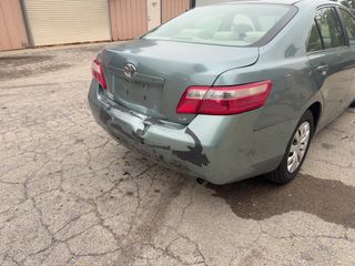 2009 Toyota Camry LE - Primary Damage Right Image