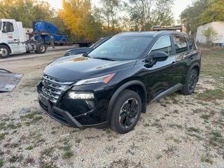 2024 Nissan Rogue SV - Exterior Front Left Corner Image