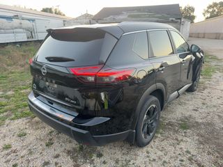 2024 Nissan Rogue SV - Exterior Rear Right Corner Image