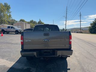 2006 Ford F-150 XLT - Exterior Rear Center Image