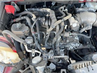 2016 Chevrolet Traverse LT - Engine Compartment Image