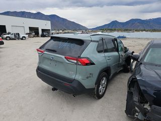 2021 Toyota RAV4 Hybrid Hybrid XLE - Exterior Rear Right Corner Image