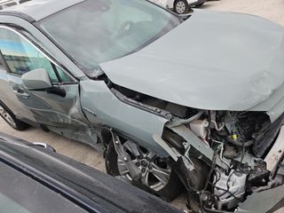 2021 Toyota RAV4 Hybrid Hybrid XLE - Primary Damage Right Image