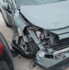 2021 Toyota RAV4 Hybrid Hybrid XLE - Primary Damage Straight On Image