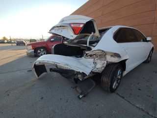 2017 Toyota Camry SE - Primary Damage Right Image