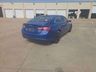 2023 Chevrolet Malibu LT - Exterior Rear Right Corner Image