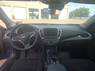 2023 Chevrolet Malibu LT - Interior Full Dashboard Image