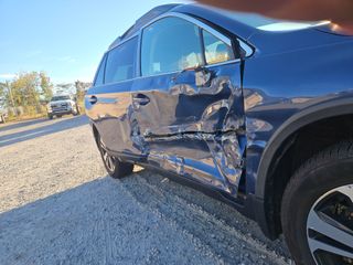 2019 Subaru Outback Limited - Primary Damage Right Image