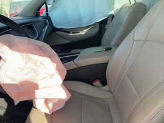 2020 Buick Enclave Essence - Interior Front Seat Image