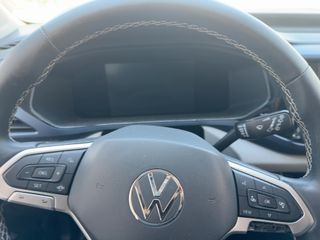 2022 Volkswagen Taos SE - Interior Instrument Cluster / Odometer Image